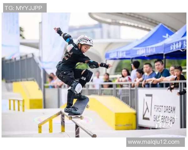 运动数据南京滑板队在马拉松大满贯中的强劲表现与团队精神解析